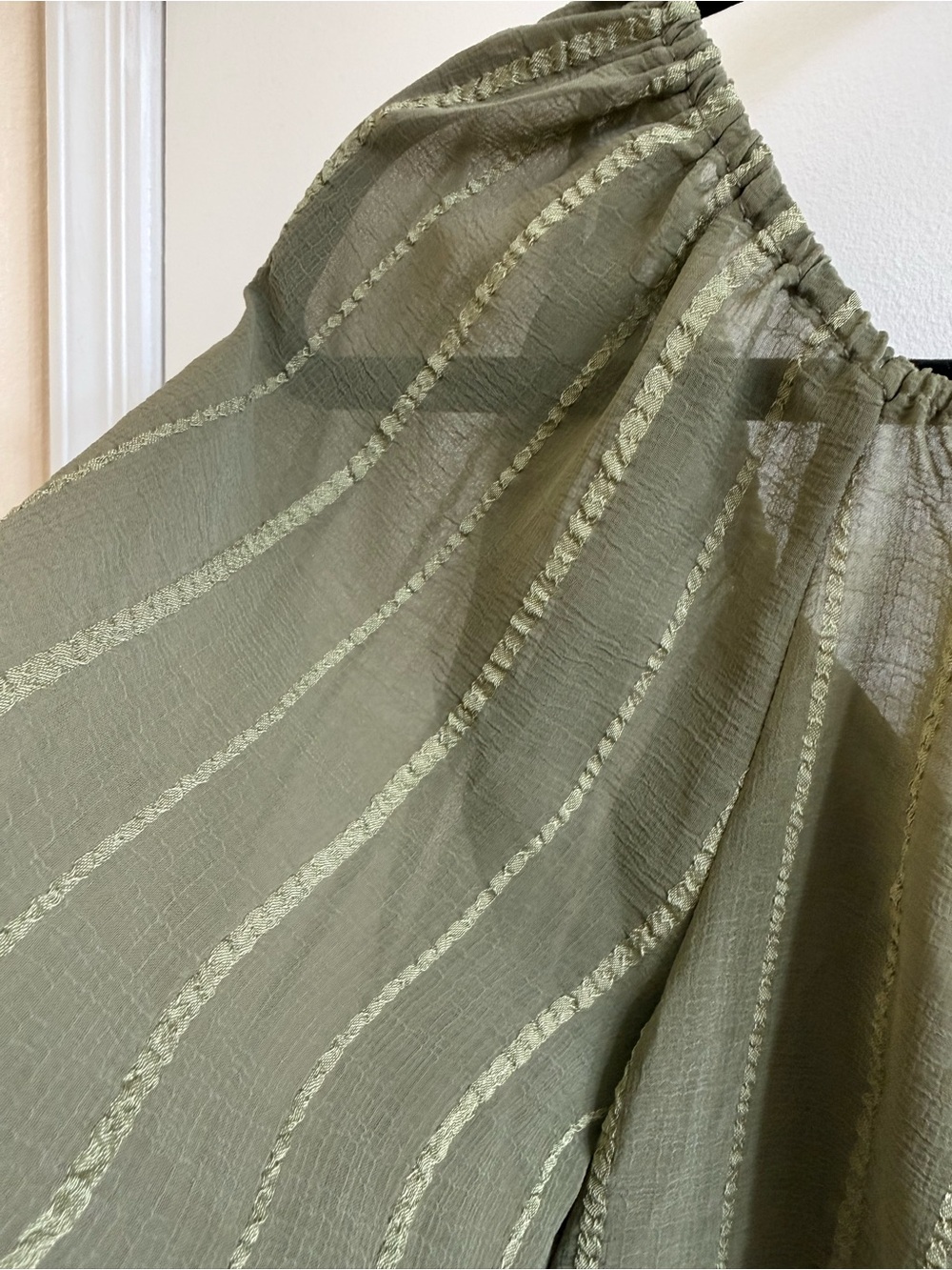 NWT BCBGeneration Olive Green Dobby Stripe Wrap Crop Blouse Small - Picture 11 of 13